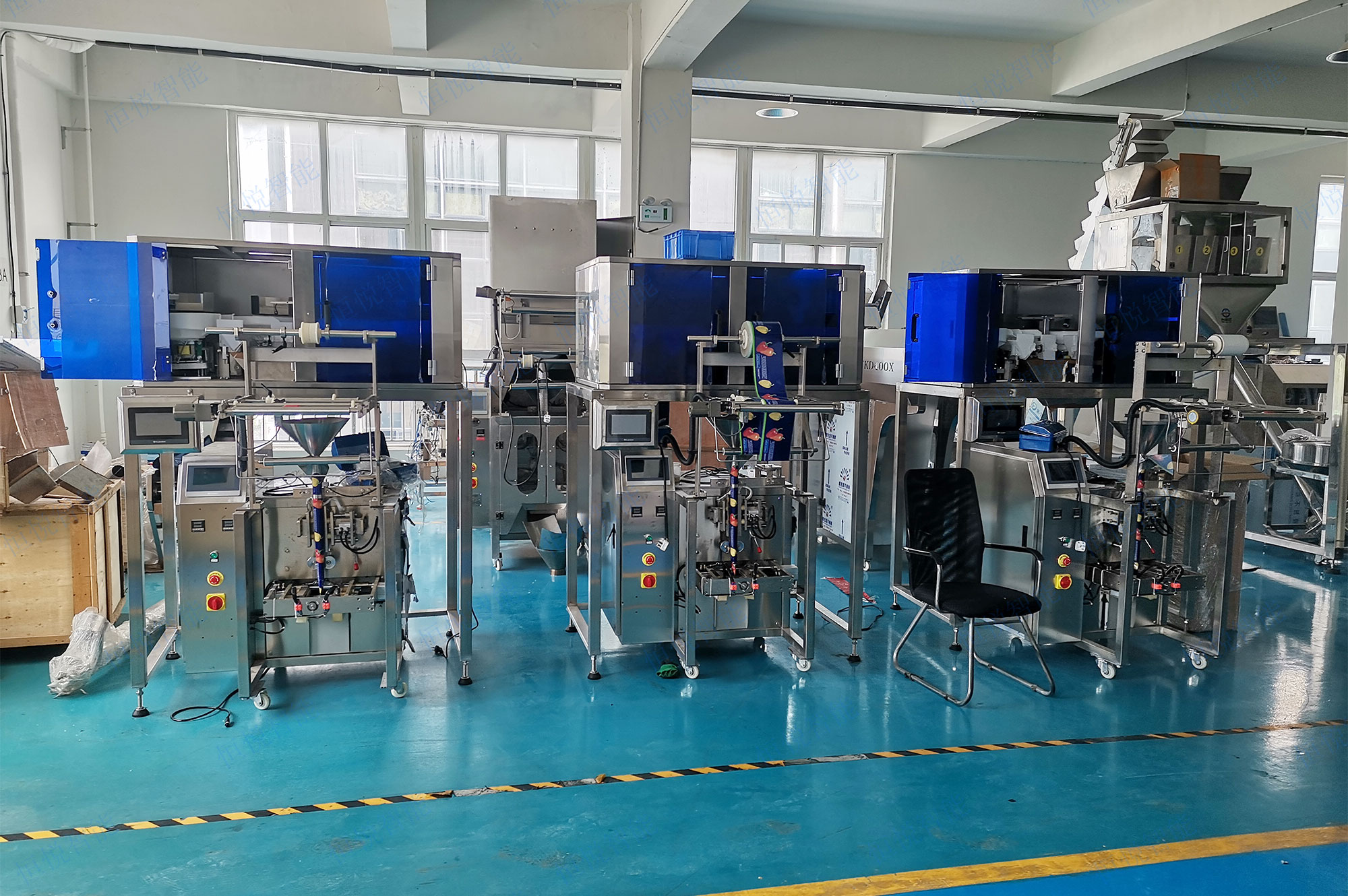 自動稱重定量包裝機可實現(xiàn)快速、精準的稱重和包裝