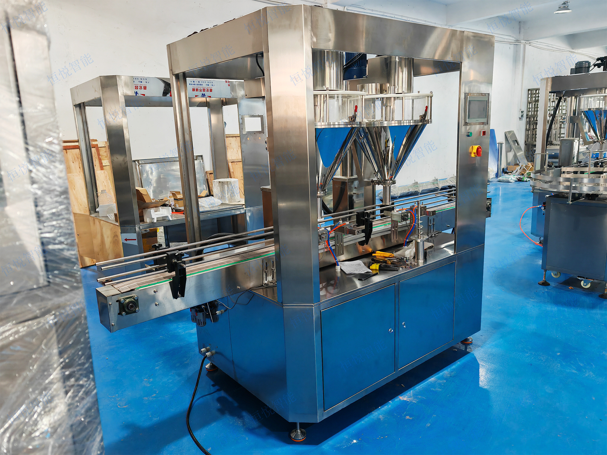 粉劑雙頭全自動灌裝機(jī)，高效運(yùn)行潔凈包裝