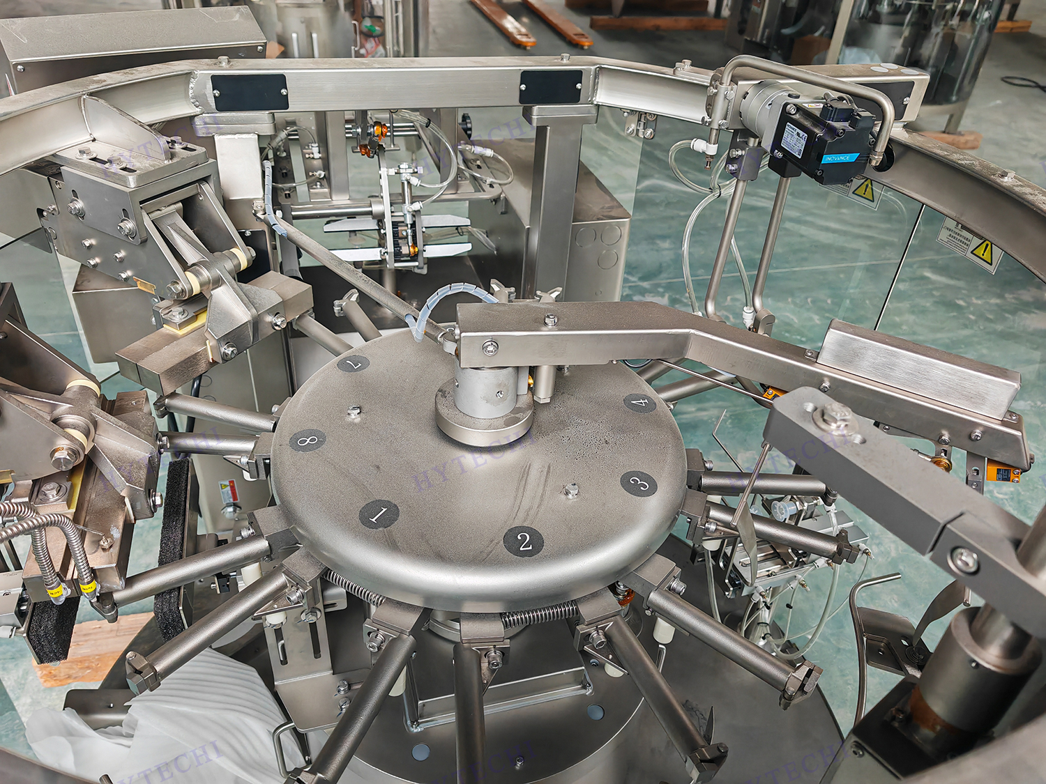 給袋式醬包機(jī)