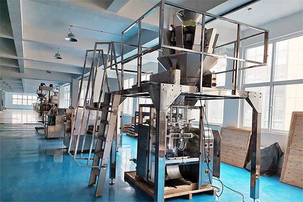 全自動(dòng)燕麥片包裝機(jī)，包裝更精致更美觀(guān)