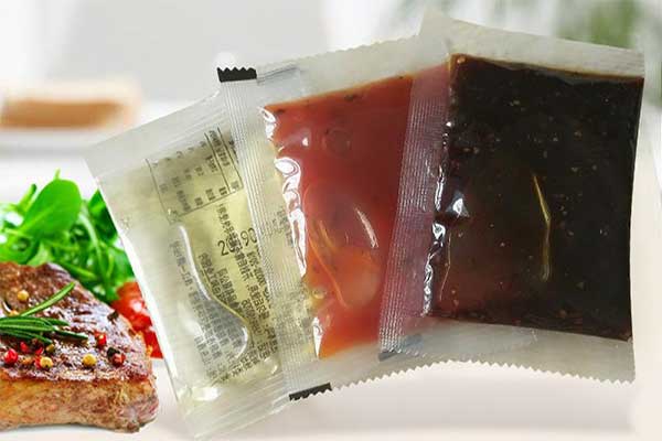 蔬菜包、粉料包、醬料包、骨湯包等產品的小袋方便面調料包裝機